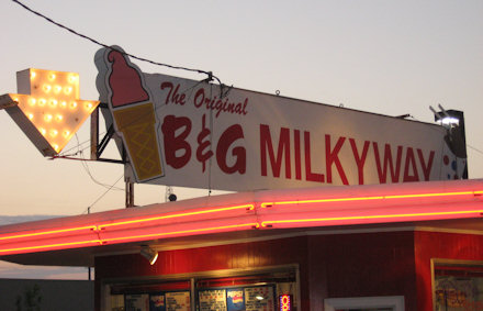 B G Milky Way Iowa Backroads