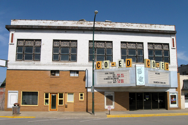 Co-Ed Theatre (Fairfield, Iowa)