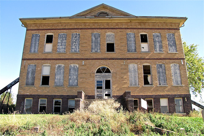 Former School (Sharpsburg, Iowa)