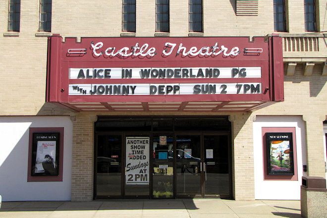 Castle Theatre (Manchester, Iowa)