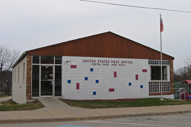 Post Office 52213 (Center Point, Iowa)