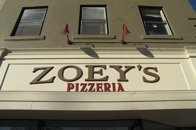 Zoey's Pizzeria (Marion, Iowa)