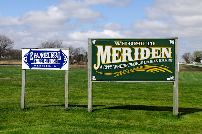 Welcome Sign (Meriden, Iowa)