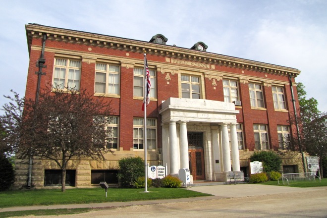 Larrabee Building (Clermont, Iowa)